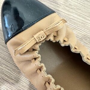Chanel Black and Tan Women's Heel